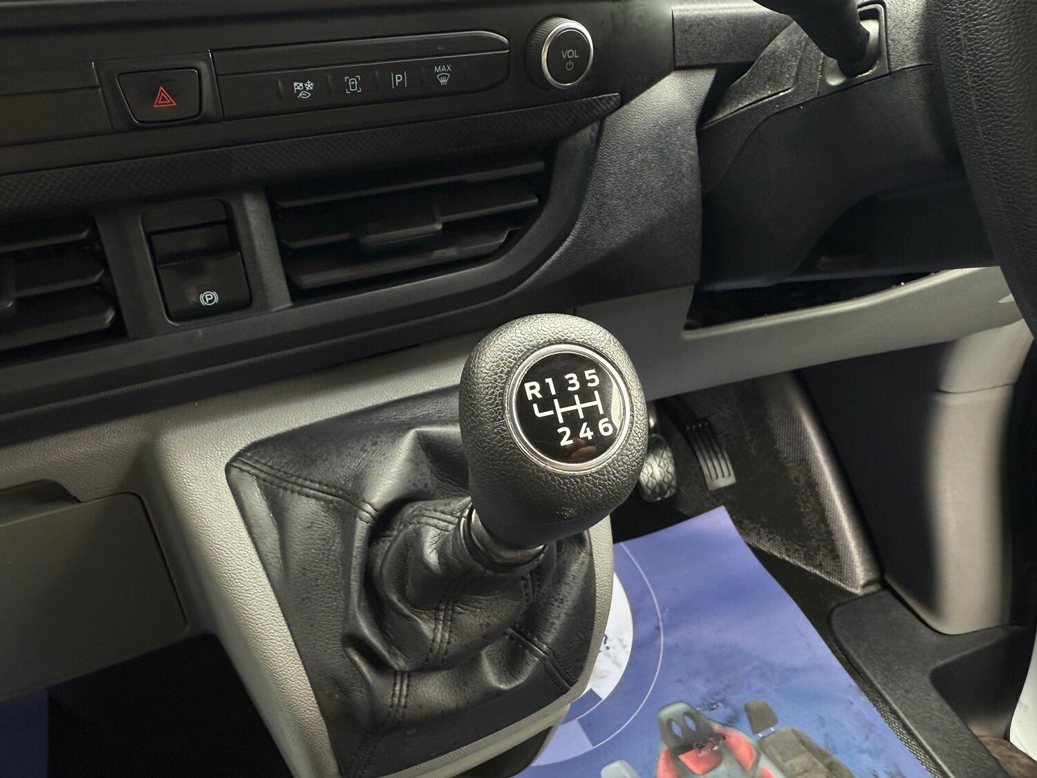 Used Ford Transit Custom 2024 for sale - 76769144: Photo 23