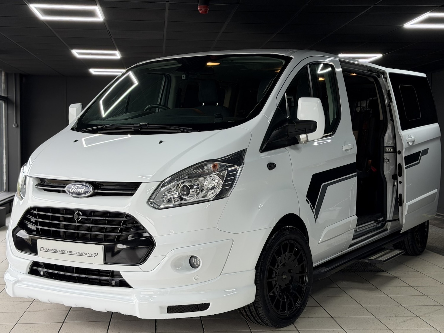 Used Ford Tourneo Custom 2019 for sale - 77668652: Photo 13