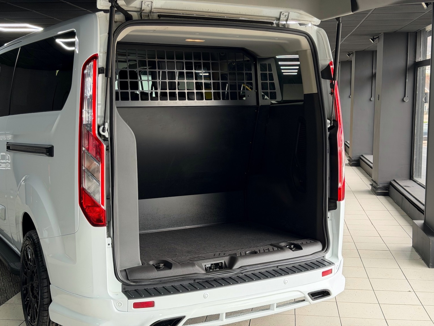 Used Ford Tourneo Custom 2019 for sale - 77668652: Photo 16