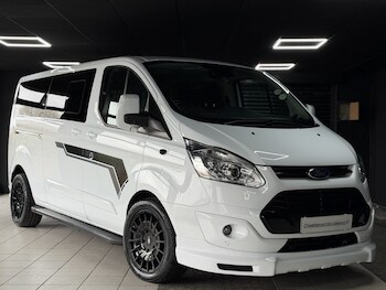 Used Ford Tourneo Custom 2019 for sale - 77668652: Photo