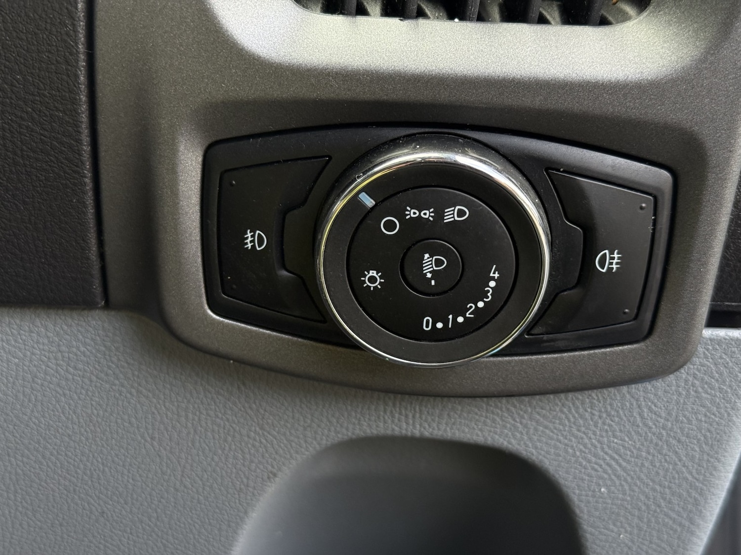 Used Ford Transit Custom 2016 for sale - 77201310: Photo 12