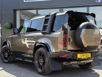 Used Land Rover Defender 110 2020 for sale - 75677153: Photo