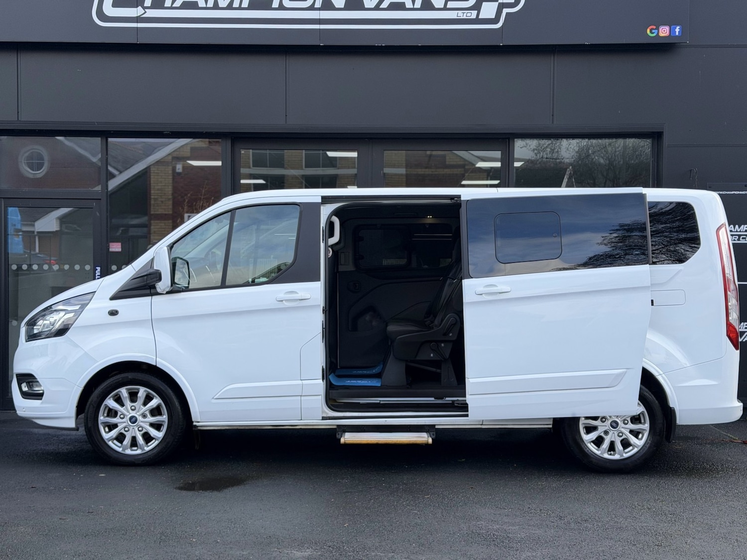Used Ford Tourneo Custom 2019 for sale - 77572787: Photo 28
