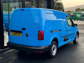 Used Volkswagen Caddy Maxi 2016 for sale - 79379057: Photo