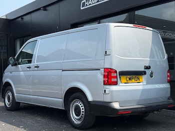 Used Volkswagen Transporter 2017 for sale - 75523586: Photo