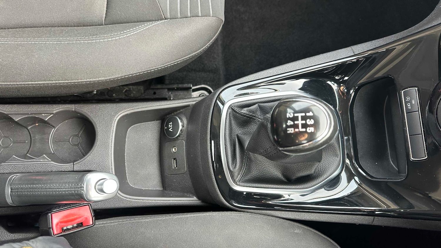 Used Ford Fiesta 2015 for sale - 78060180: Photo 19