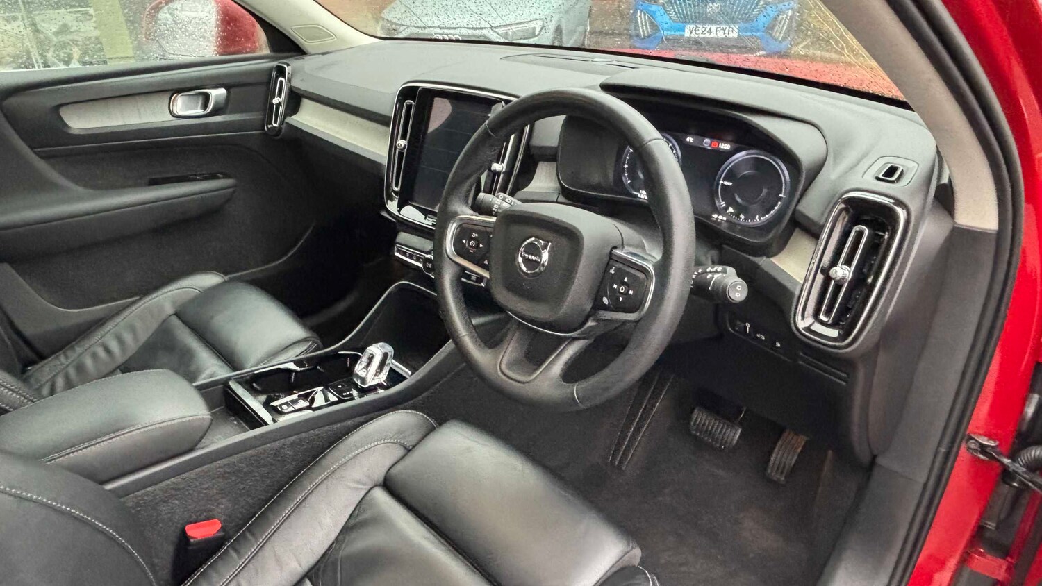 Used Volvo XC40 for sale - 77861906: Photo 15