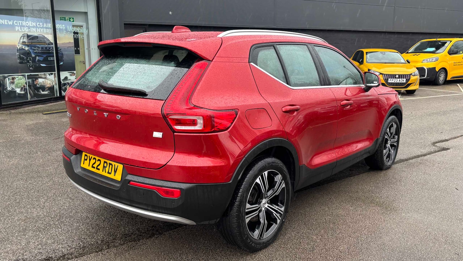 Used Volvo XC40 for sale - 77861906: Photo 3