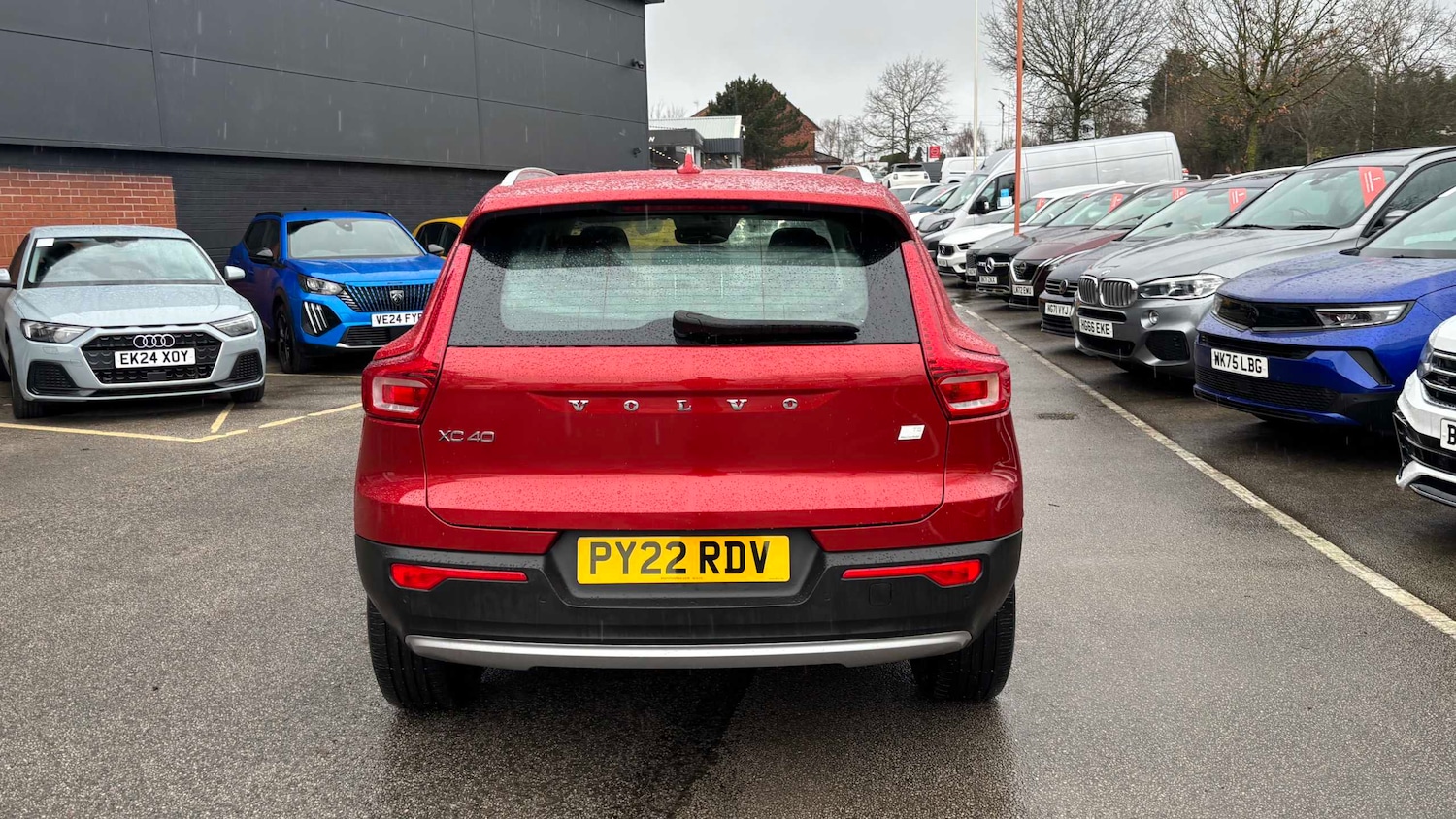 Used Volvo XC40 for sale - 77861906: Photo 4