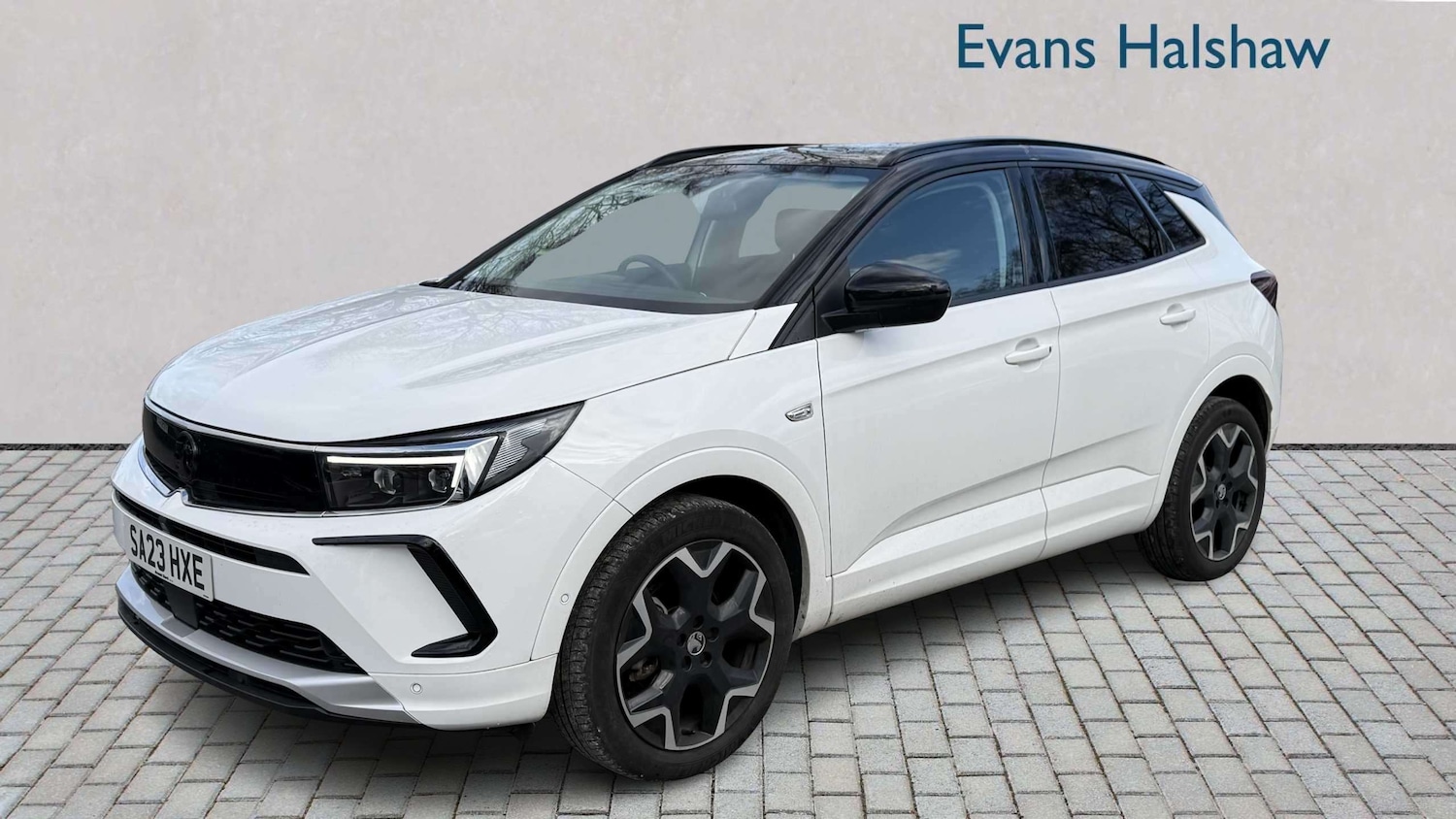 Used Vauxhall Grandland 2023 for sale - 78090235: Photo 2