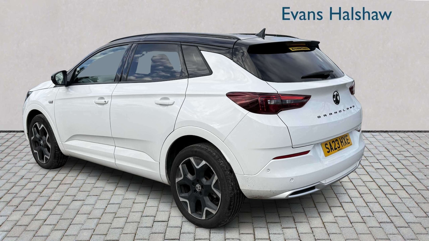 Used Vauxhall Grandland 2023 for sale - 78090235: Photo 3