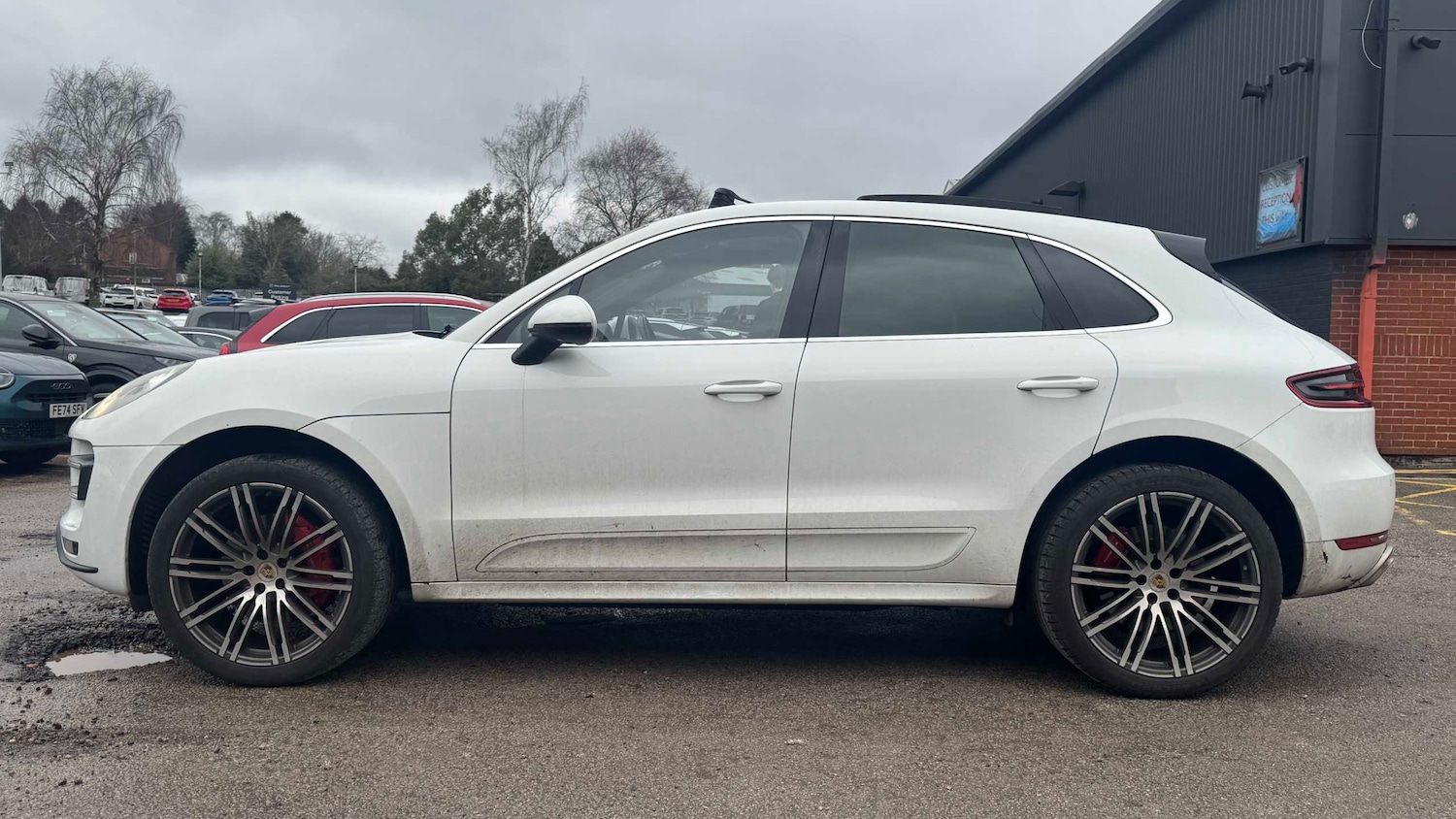 Used Porsche Macan for sale - 77860441: Photo 3
