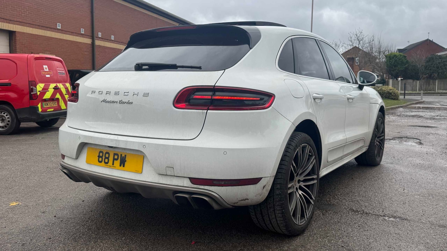 Used Porsche Macan for sale - 77860441: Photo 4