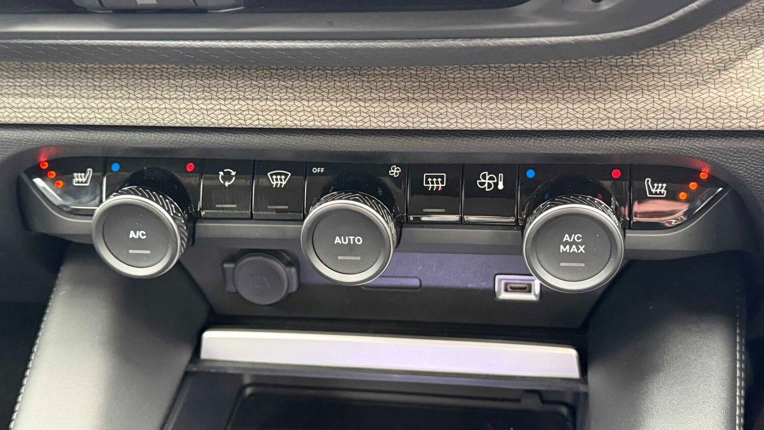 Used Citroen C5 X 2023 for sale - 77857981: Photo 19