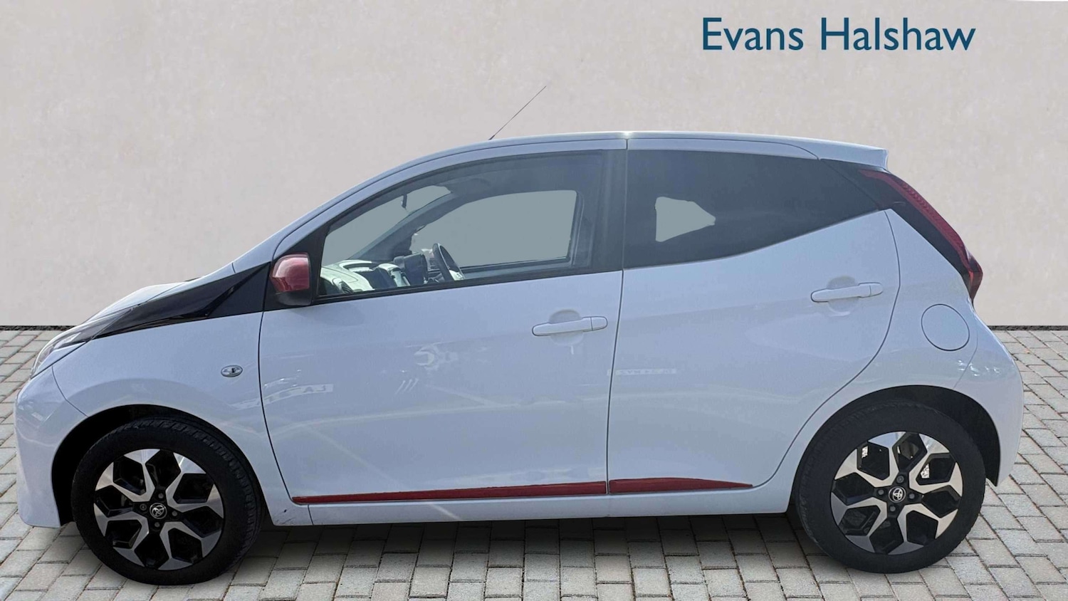 Used Toyota AYGO 2019 for sale - 78024307: Photo 3