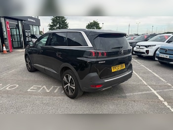 Used Peugeot 5008 2022 for sale - 79148000: Photo