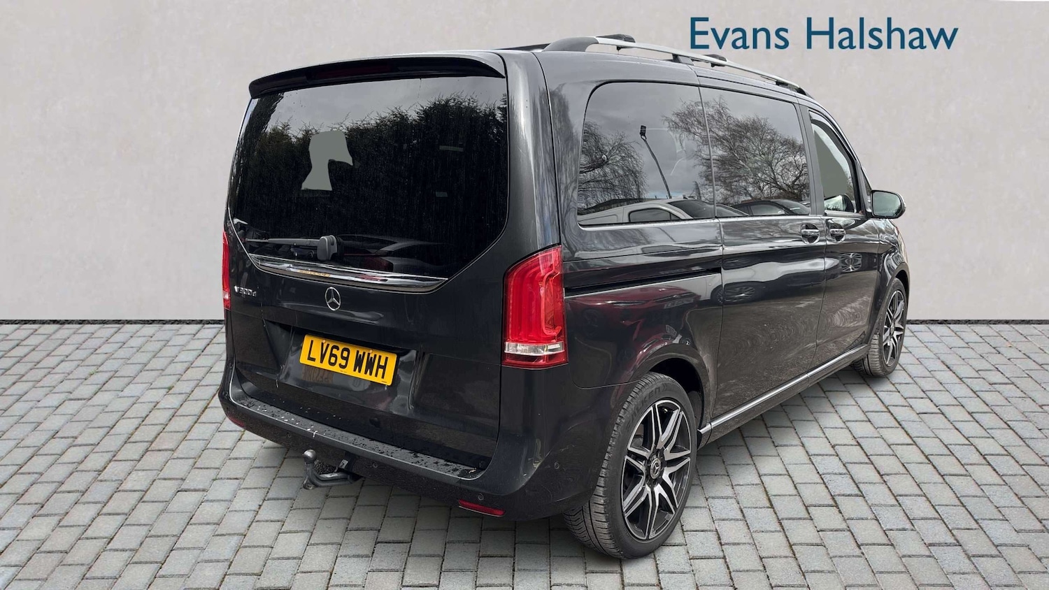 Used Mercedes-Benz V-Class 2019 for sale - 78023964: Photo 3