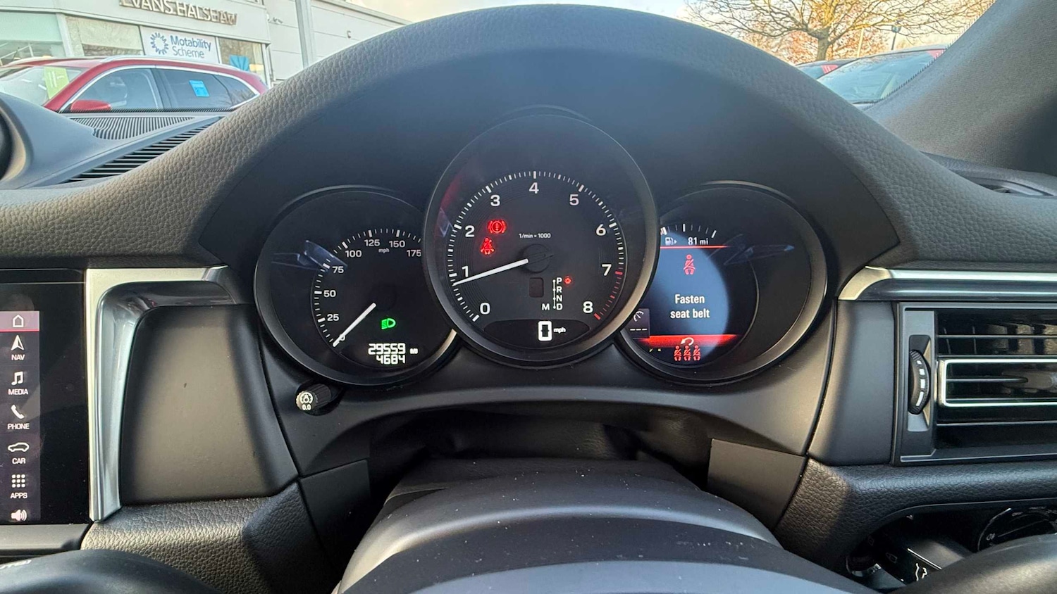 Used Porsche Macan 2022 for sale - 77928492: Photo 18