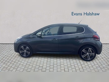 Used Peugeot 208 2016 for sale - 78351759: Photo