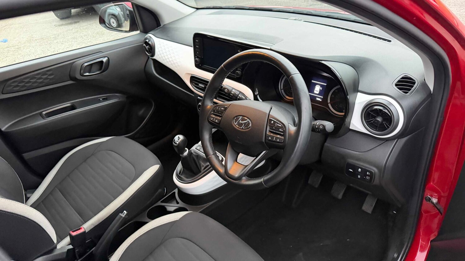 Used Hyundai i10 2023 for sale - 77857551: Photo 15