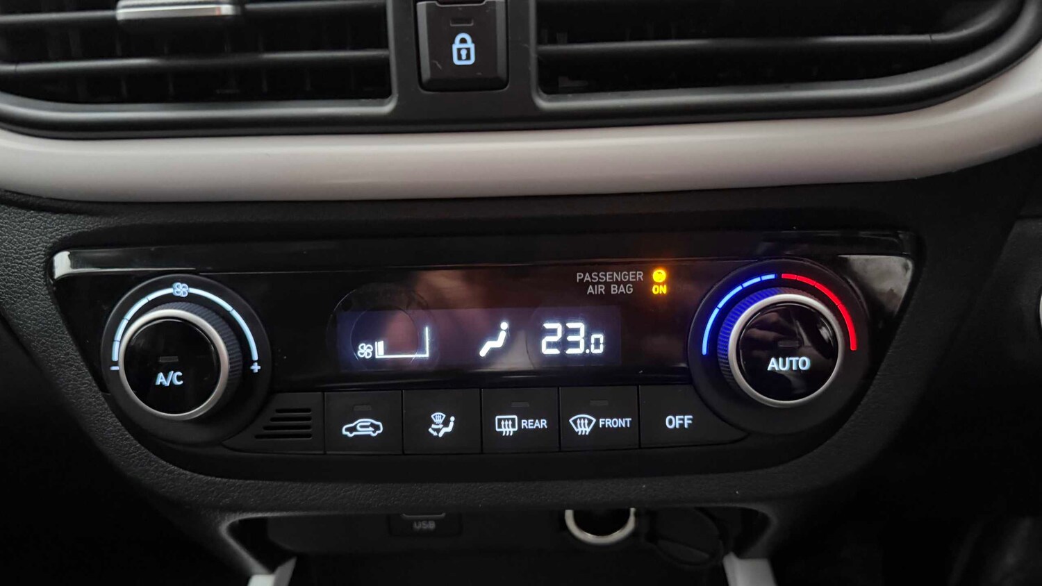 Used Hyundai i10 2023 for sale - 77857551: Photo 19