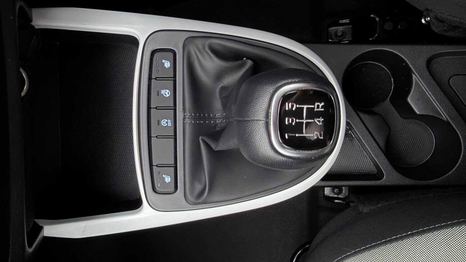 Used Hyundai i10 2023 for sale - 77857551: Photo 20