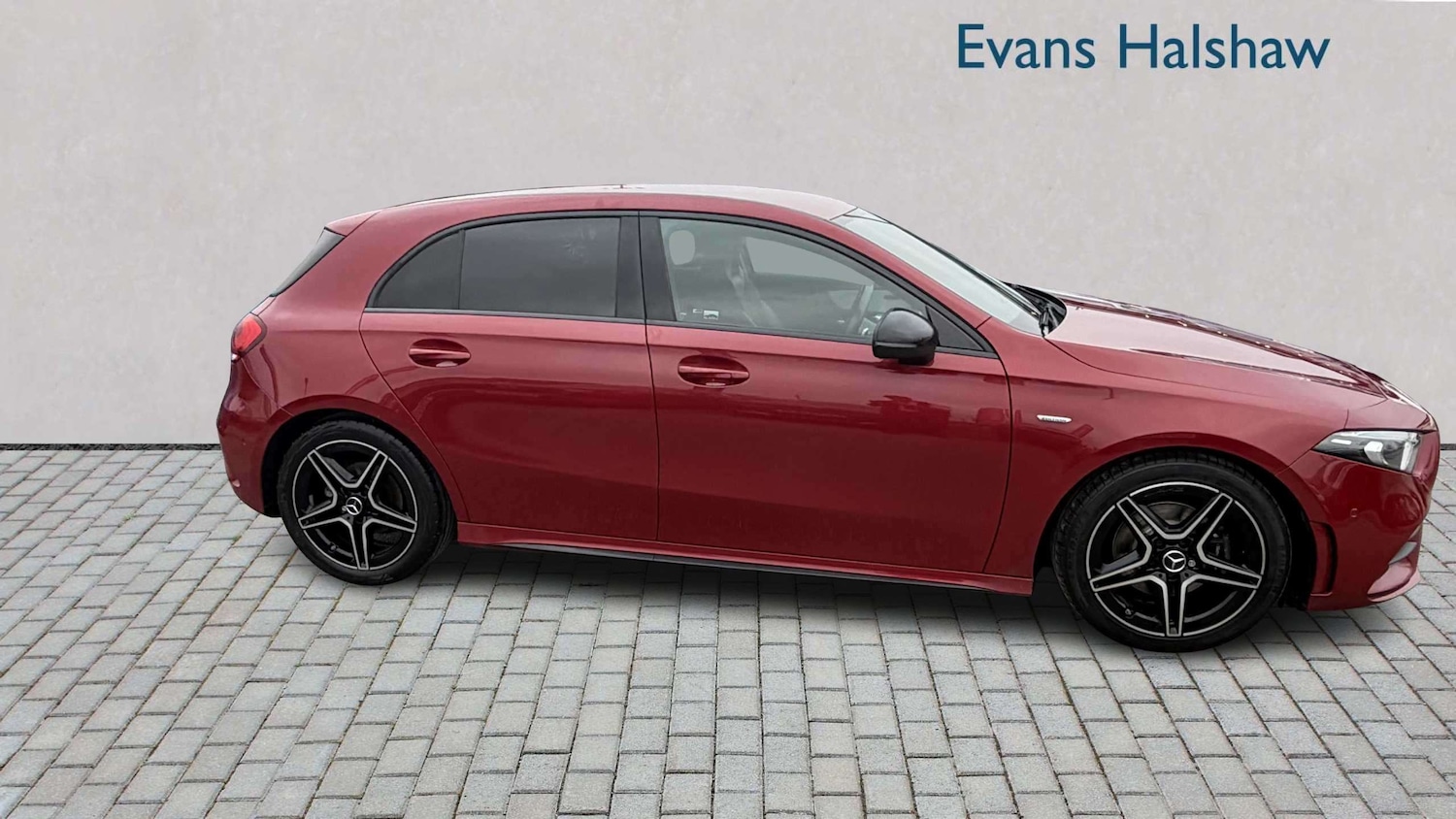 Used Mercedes-Benz A-Class for sale - 77860283: Photo 2