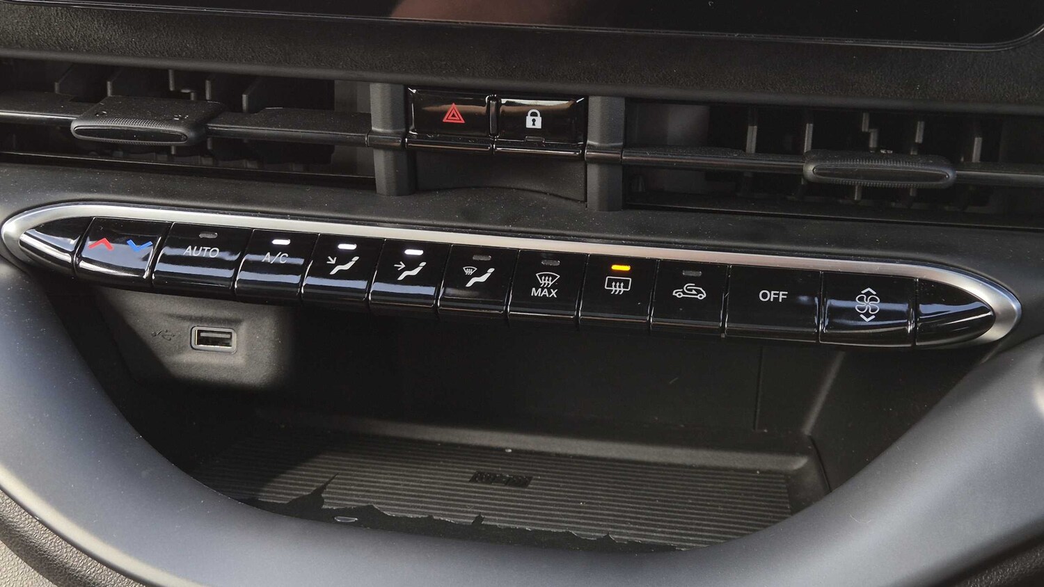 Used Abarth 500 for sale - 77860765: Photo 30