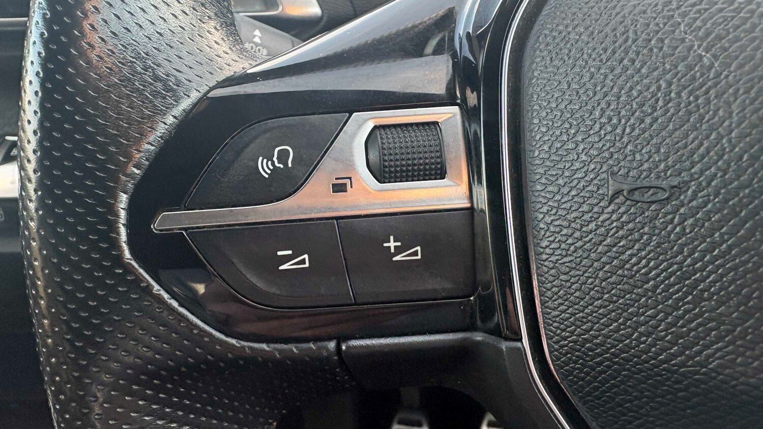 Used Peugeot 5008 for sale - 77860599: Photo 17