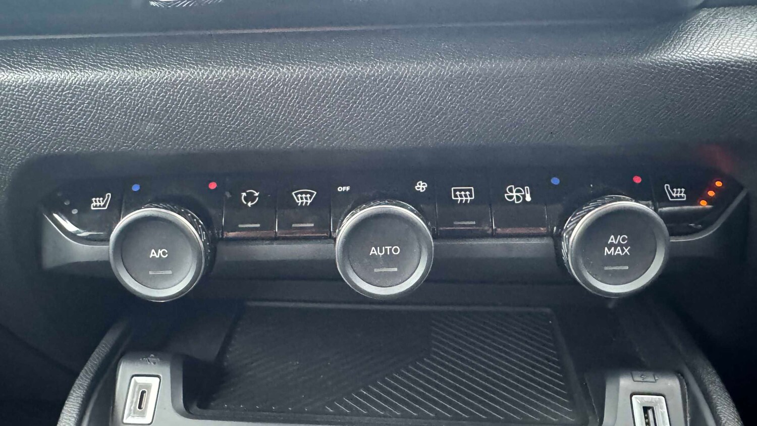 Used Citroen C4 2023 for sale - 77857236: Photo 18