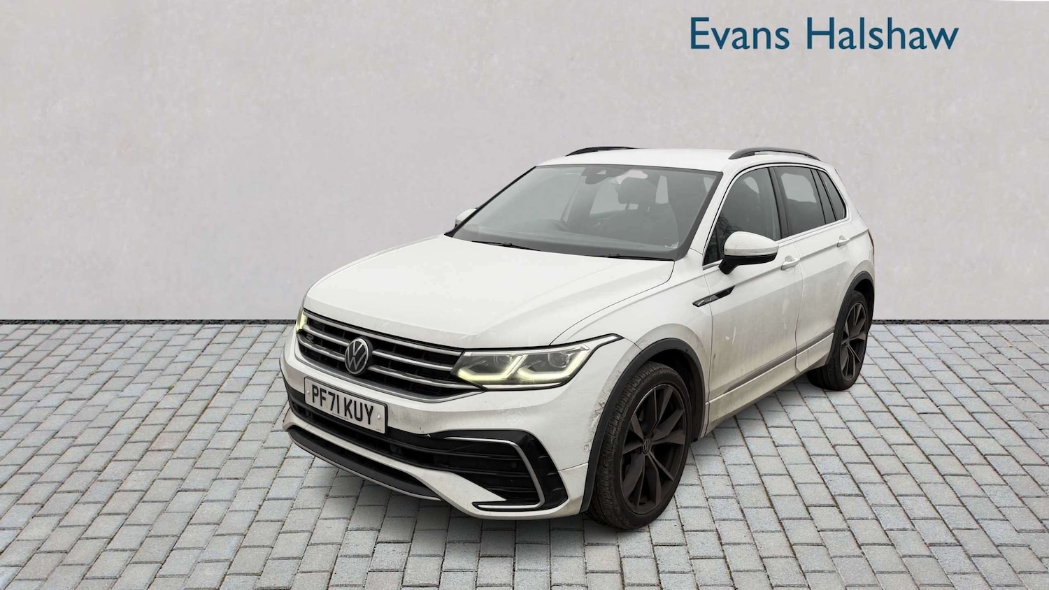 Used Volkswagen Tiguan for sale - 77862271: Photo 2