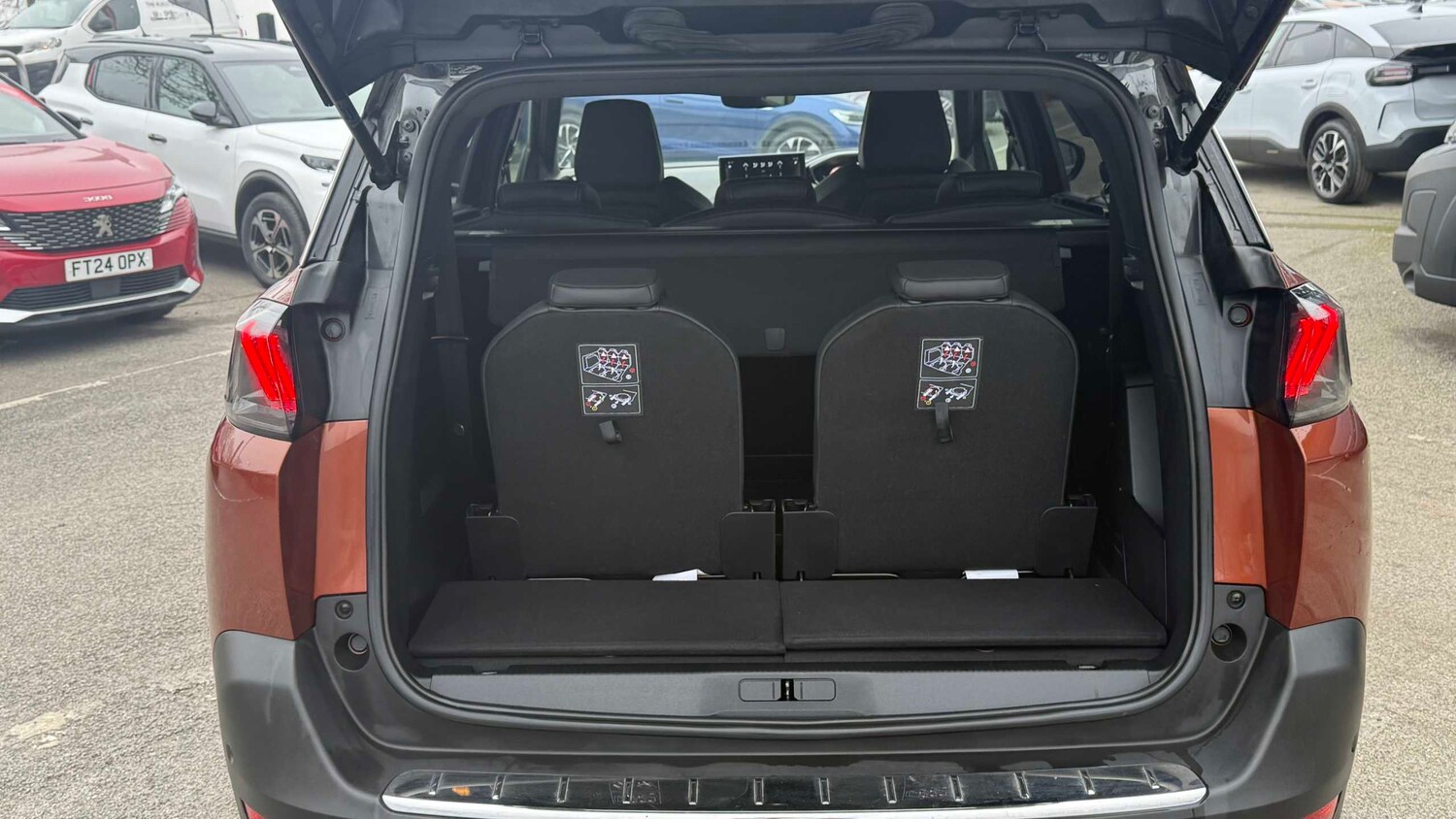 Used Peugeot 5008 2023 for sale - 77859034: Photo 13