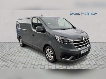 Renault Trafic feature image