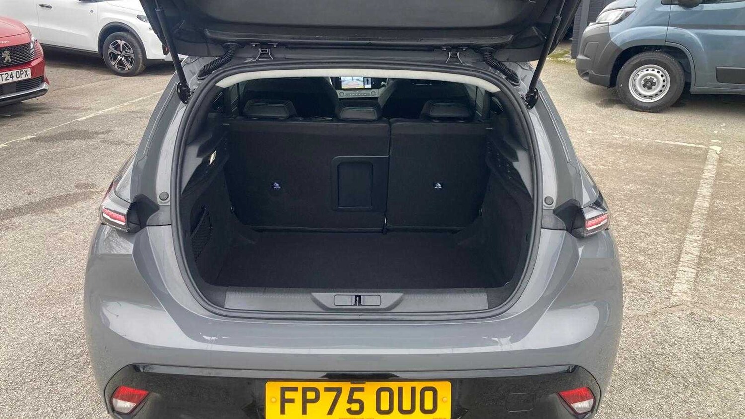 Used Peugeot 308 for sale - 77857325: Photo 12