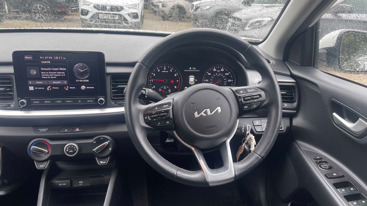 Used Kia Stonic 2023 for sale - 78024456: Photo 5