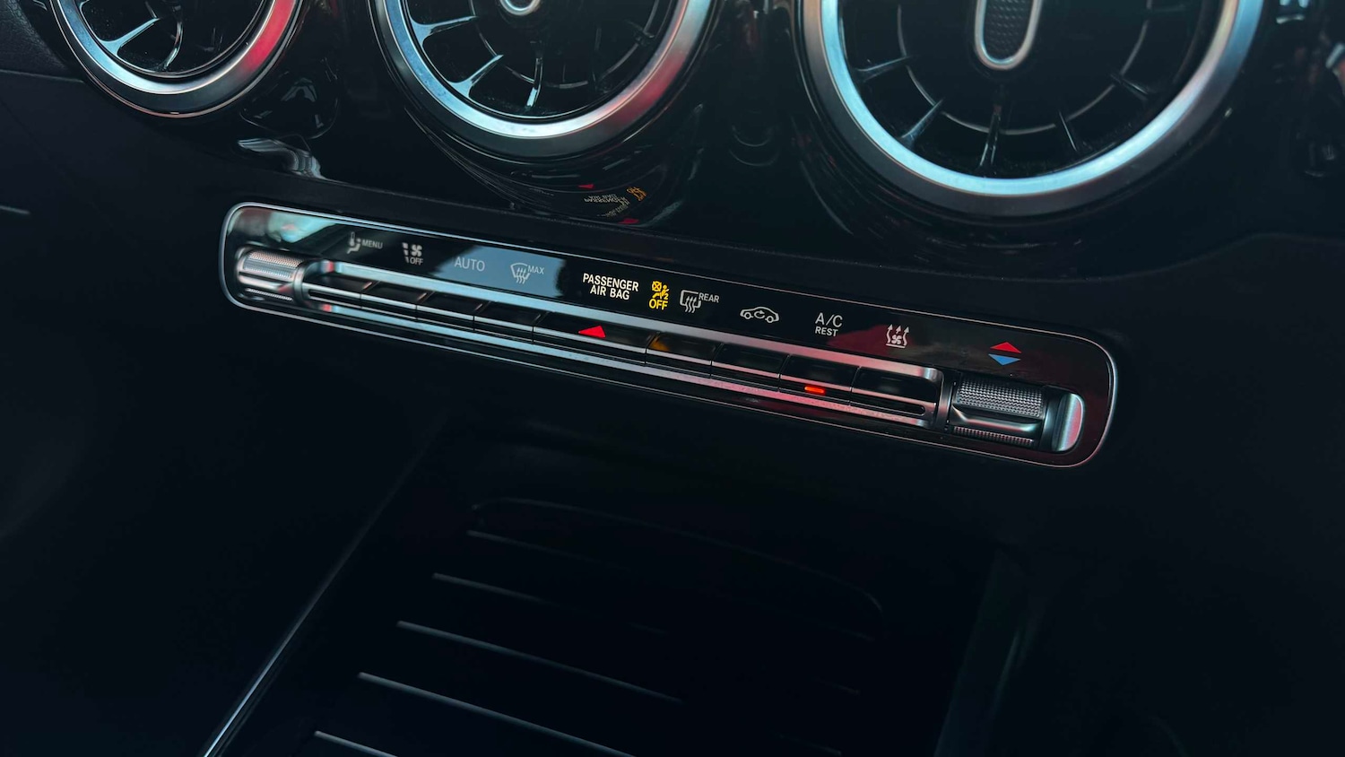 Used Mercedes-Benz GLA 2020 for sale - 78076937: Photo 19