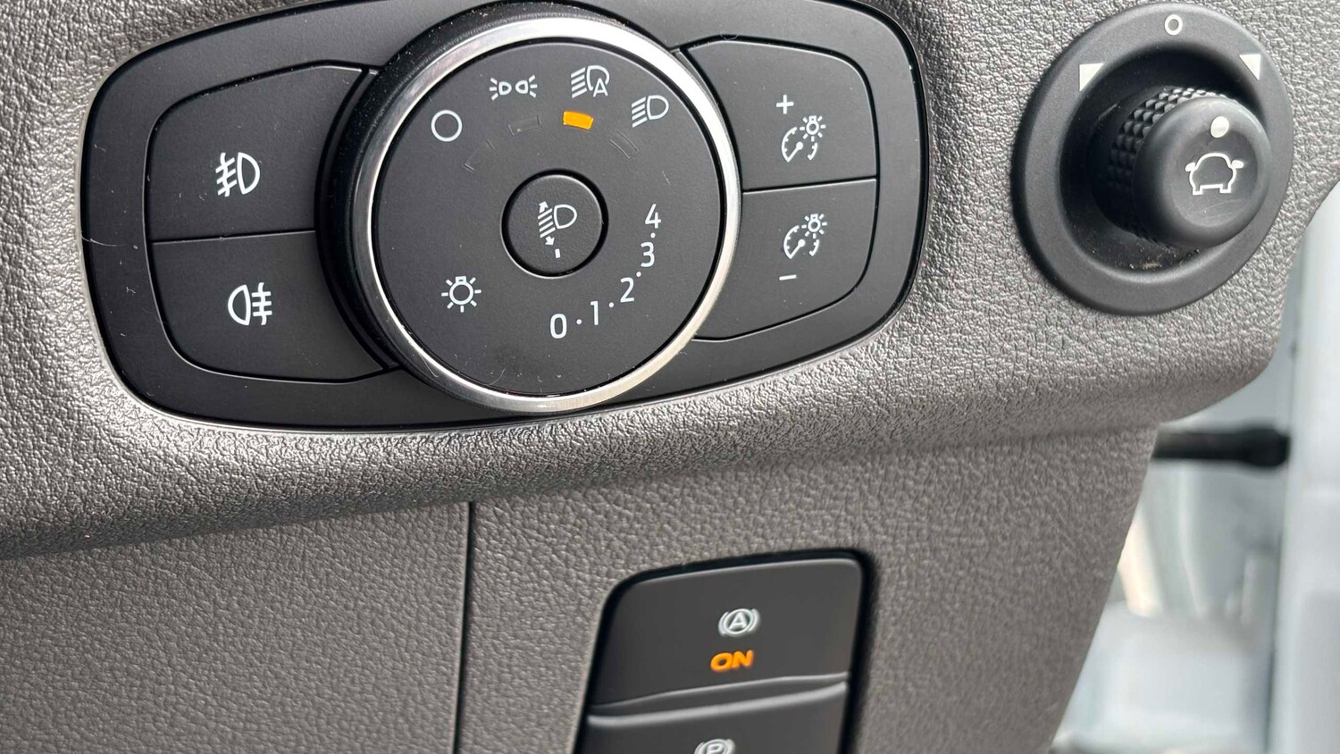 Used Ford Transit 2024 for sale - 77857018: Photo 14