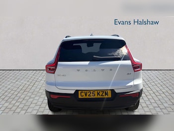 Used Volvo XC40 2025 for sale - 79002189: Photo