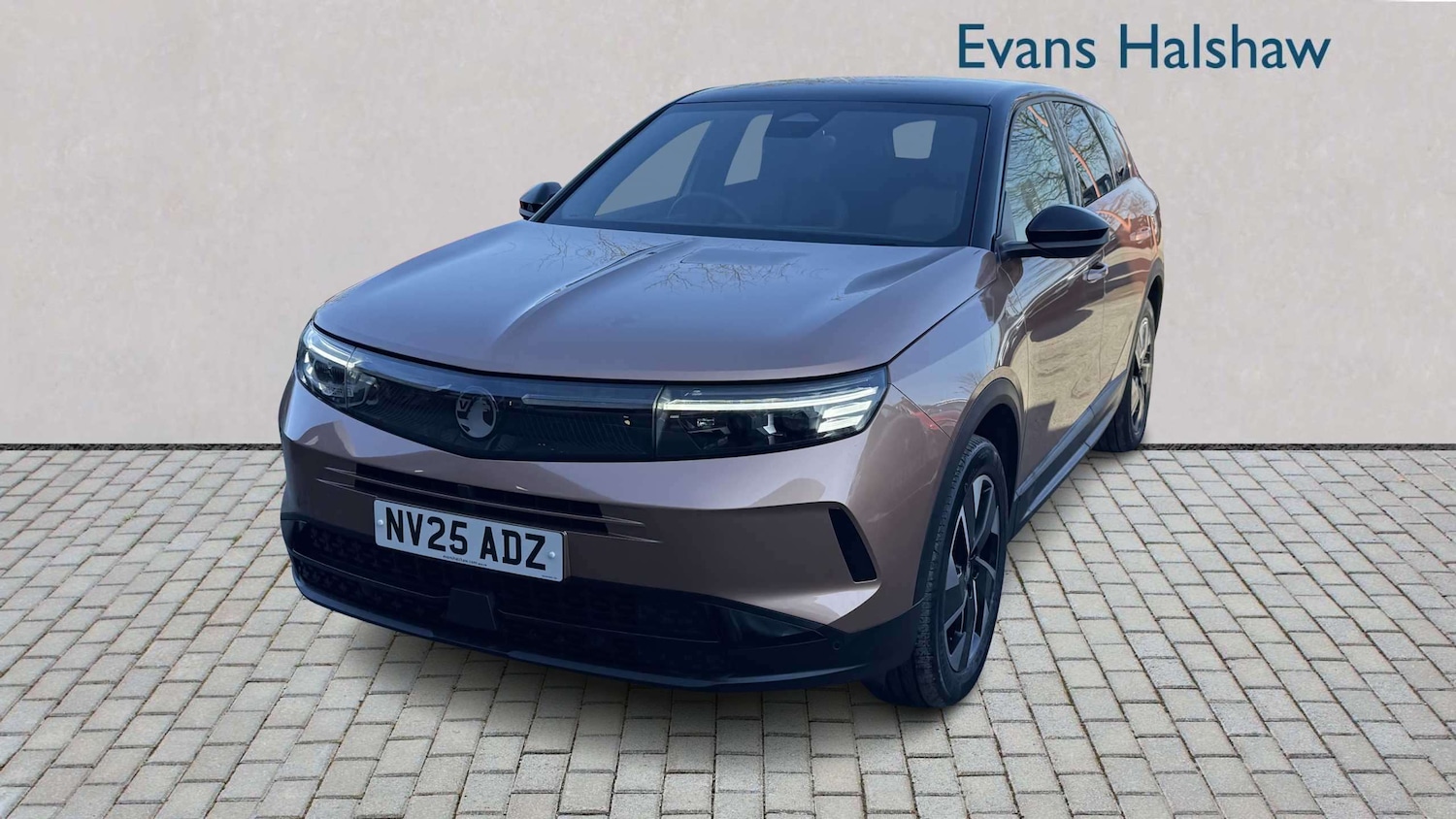 Used Vauxhall Grandland for sale - 77862395: Photo 2