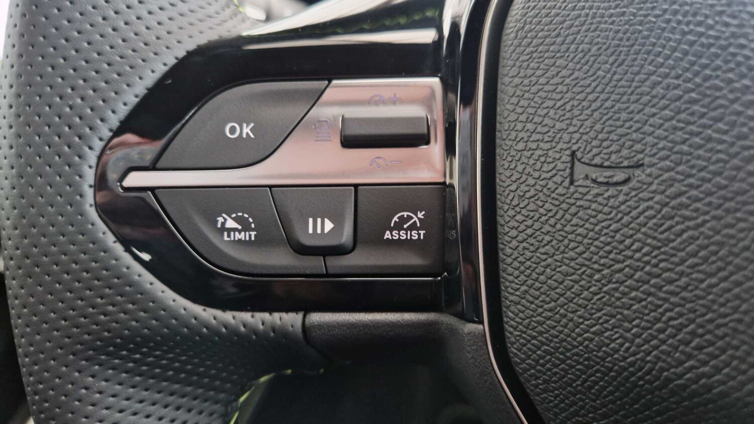 Used Peugeot 308 2023 for sale - 77857991: Photo 17