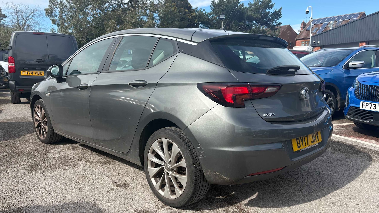 Used Vauxhall Astra 2017 for sale - 78024389: Photo 4
