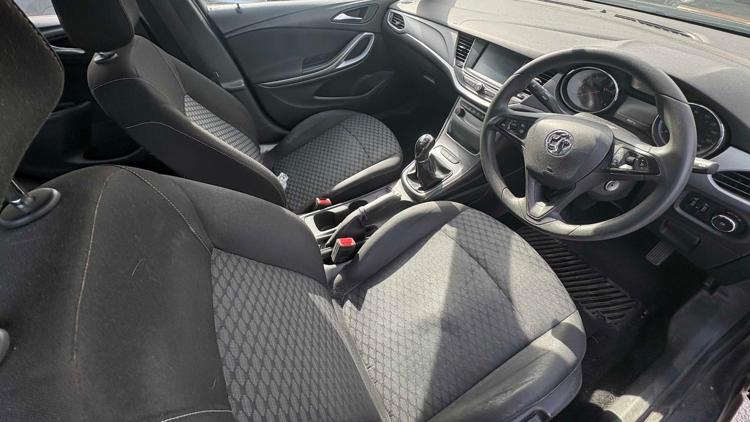 Used Vauxhall Astra 2017 for sale - 78024389: Photo 5