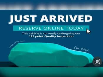 Used Volvo XC40 2025 for sale - 79702512: Photo