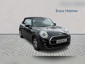 Used MINI Convertible 2019 for sale - 79339822: Photo