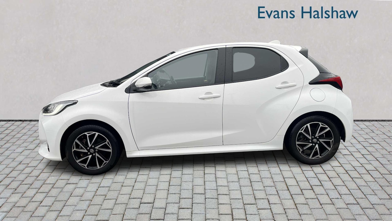 Used Toyota Yaris for sale - 77859795: Photo 4