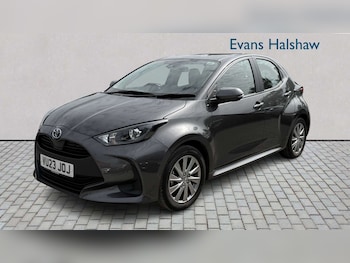 Used Toyota Yaris 2023 for sale - 78519535: Photo