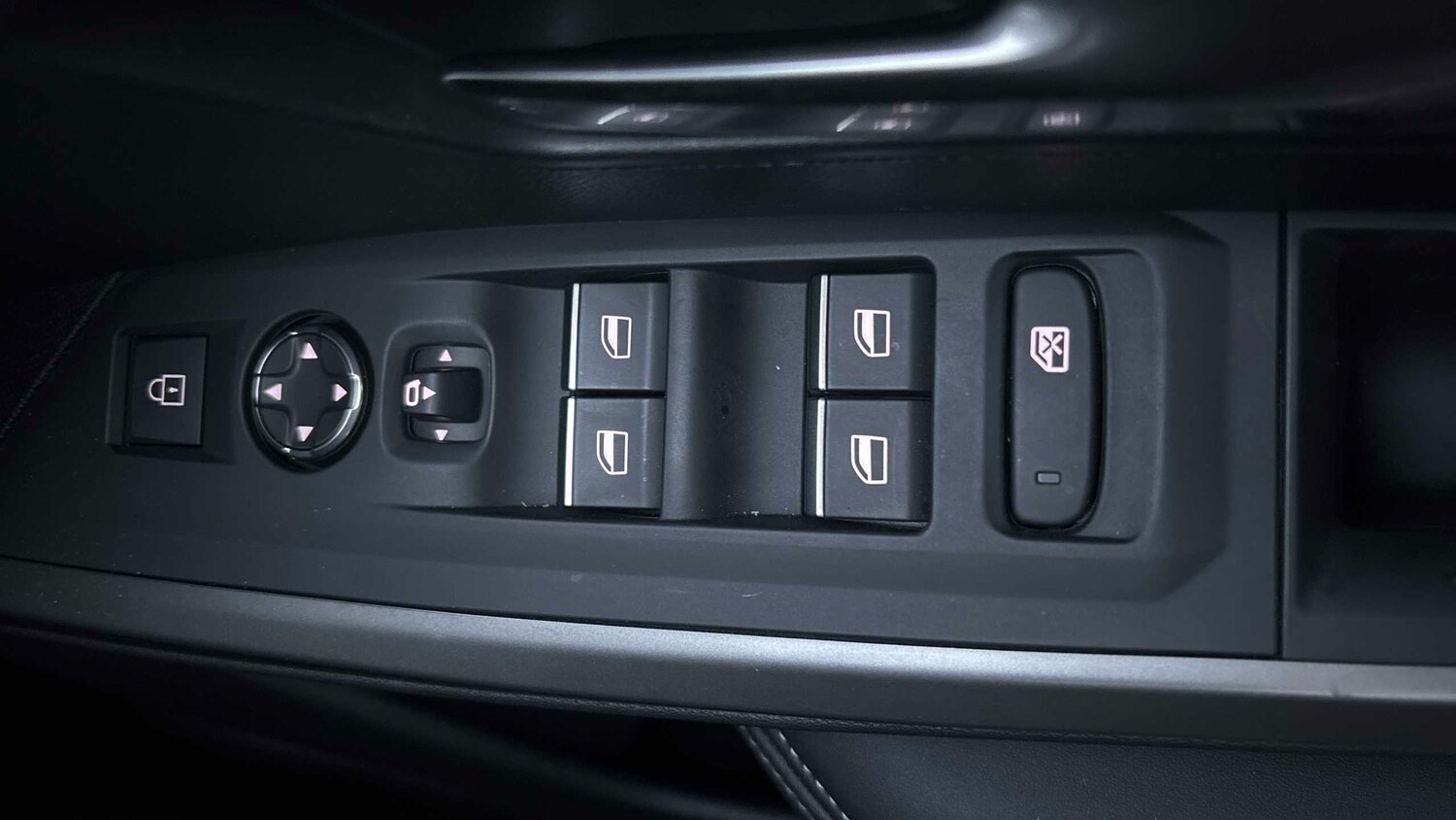 Used Peugeot 5008 for sale - 77857355: Photo 31