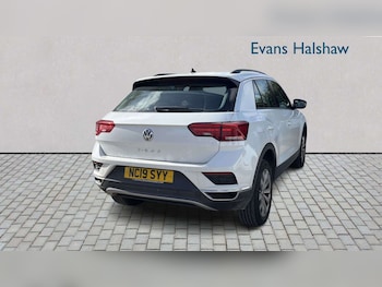 Used Volkswagen T-Roc 2019 for sale - 78278869: Photo