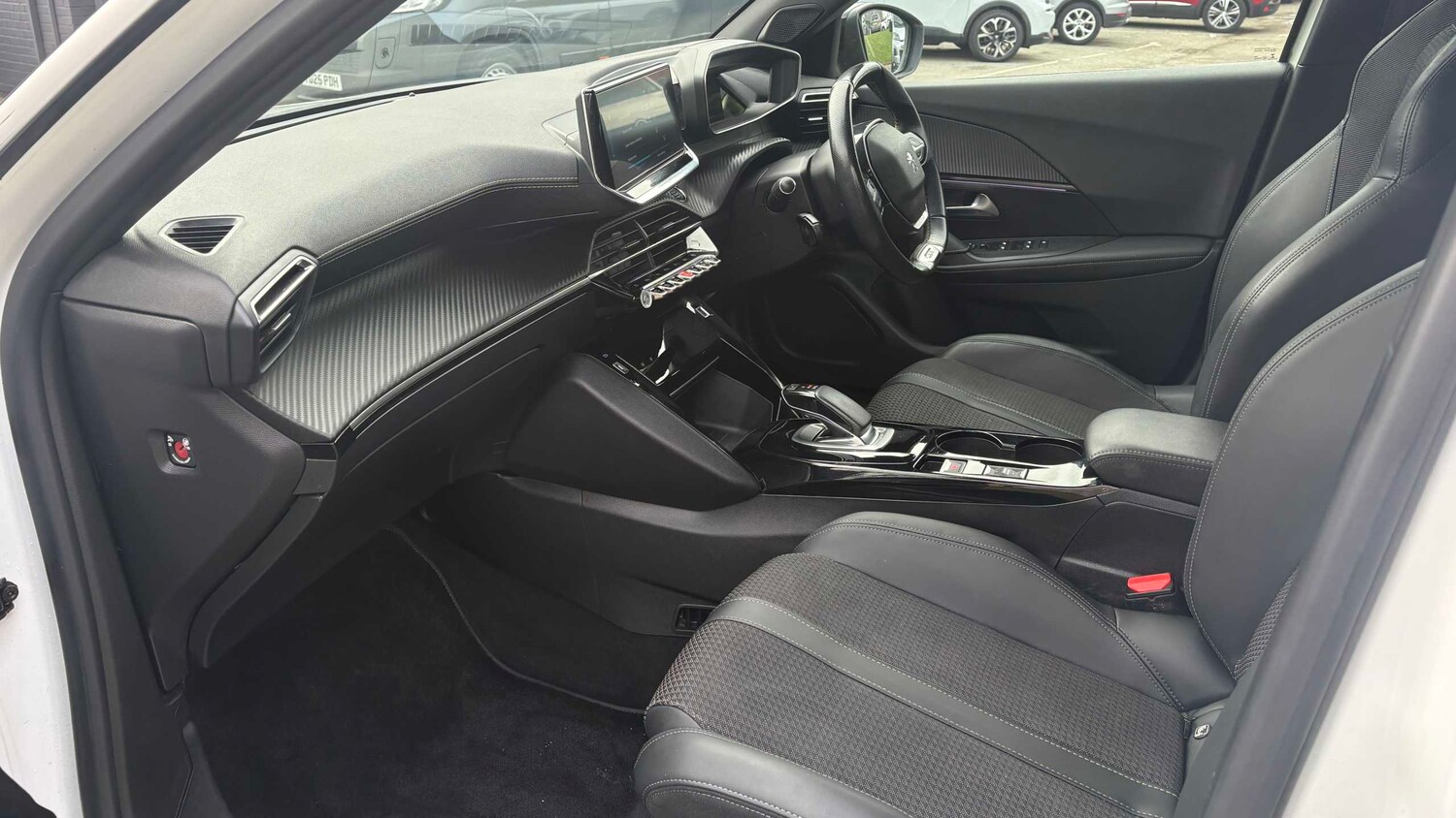 Used Peugeot 2008 for sale - 77857125: Photo 16