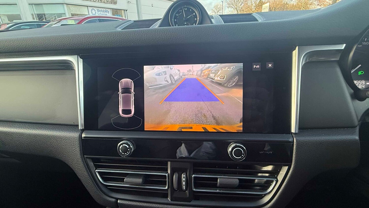 Used Porsche Macan 2022 for sale - 78208950: Photo 20